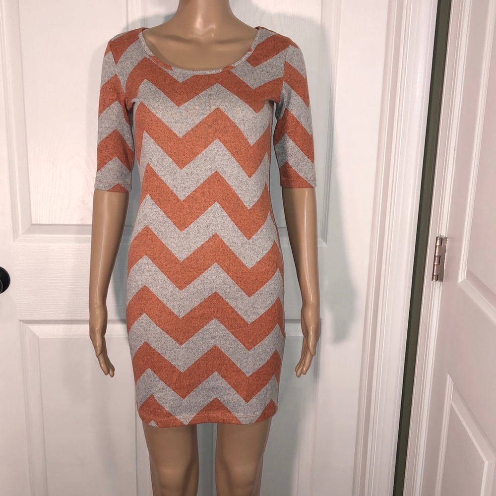 rue 21 Orange/Grey Dress. NWT. M